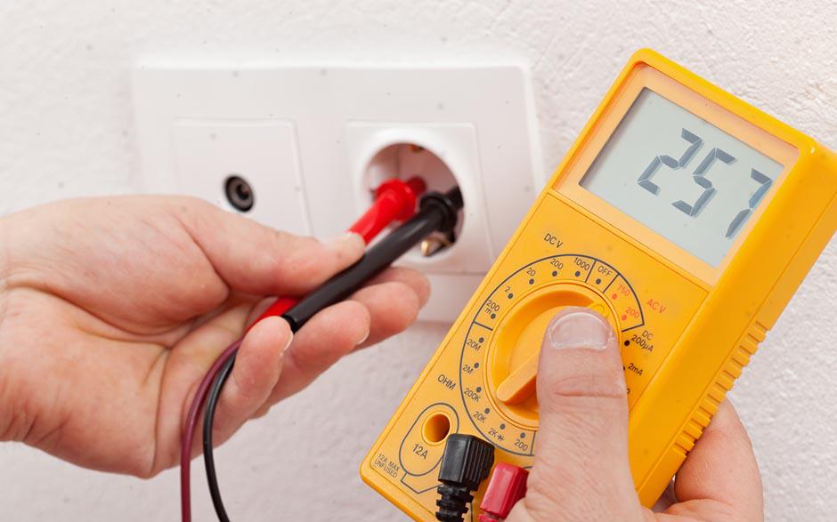 cherche électricien Nandy
